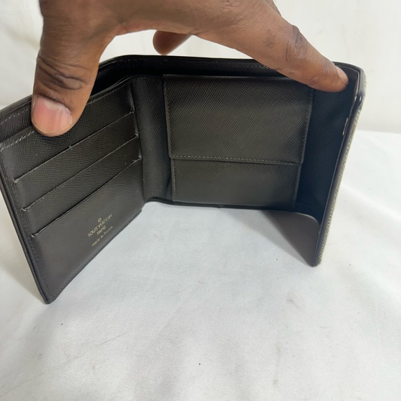 Louis Vuitton Wallet - Picture 7 of 11
